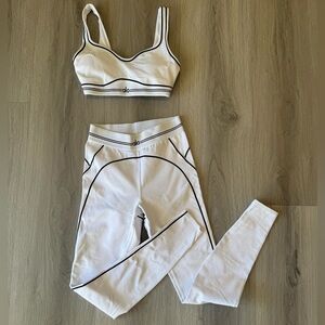 ALO Yoga White and Black Set